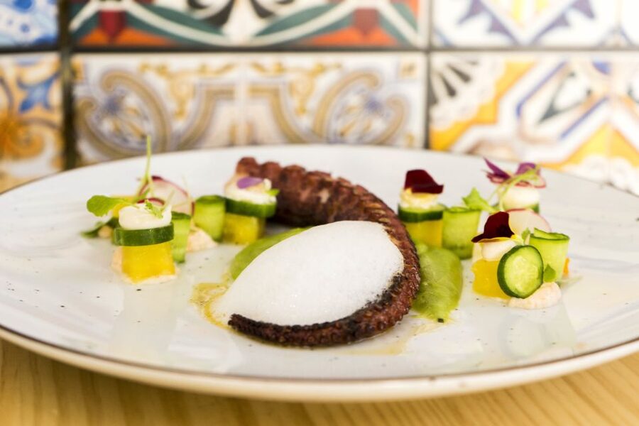 Granada: Tapas Crawl - What the guide teaches you between bites