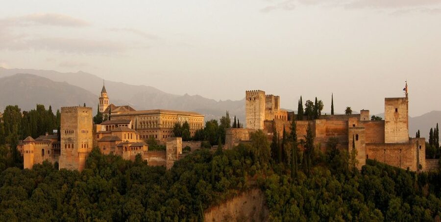 Granada: Tapas Tasting Guided Tour - What 2 Hours Covers (and Why Three Stops Work)