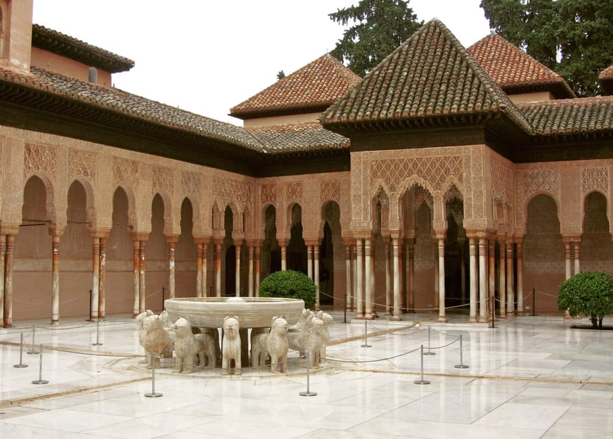 Granada: Tour of Alhambra, Generalife, and Nasrid Palaces - Where You Meet and How the Experience Starts