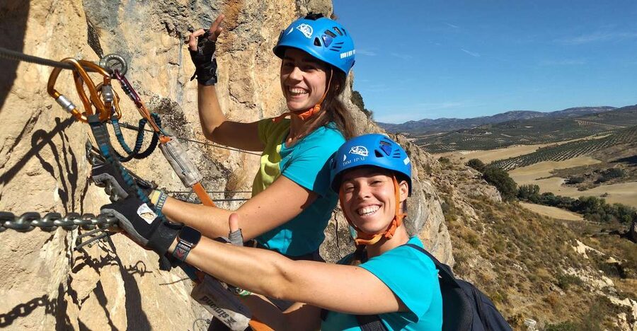 Granada: Via Ferrata Moclín with Transfers - Group size, pacing, and what the small-group format means