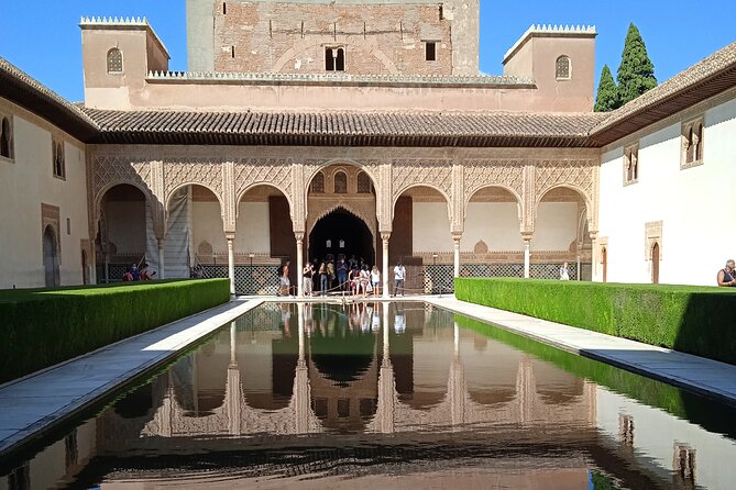 Granada, Visit Alhambra with Nasrid palaces, gardens and Alcazaba - Why this Italian Alhambra plan works (and saves you time)