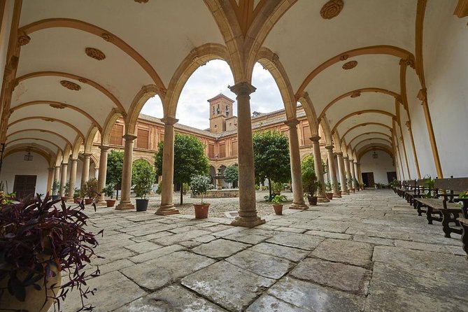 Granada Walking Tour: Albaicin and Sacromonte Quarters - Timing, pace, and the simple logistics