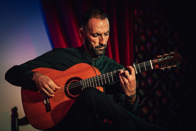 Grenada: Flamenco Palace, the best show in the center - Where this show shines, and the one drawback to watch for