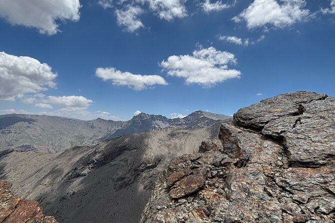Hiking experience in the High Sierra Nevada National Park - Pace, Fitness, and How the Guide Keeps It Enjoyable
