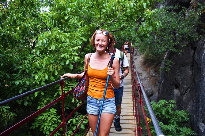 Hiking in the Canyon of the Monachil Cubs in Granada - The Walk Itself: 6.5 km, Bridges, Waterfalls, and Tunnels