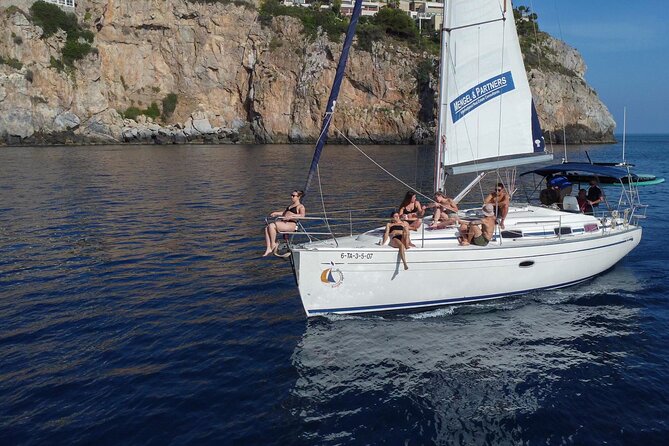 La Herradura: Sailboat with a view of dolphins-Shared - Key Things That Make This Sail Worth Your Time