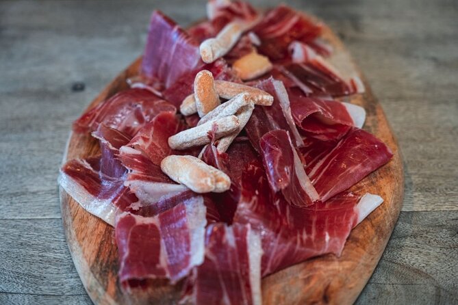 Old Granada Market & Food Tasting Tour - Plaza Nueva, The 10:00 Start, and The 3-Hour Rhythm