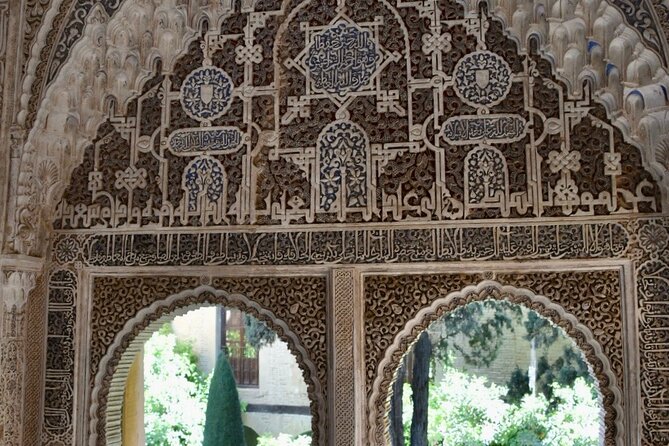 Private Night Tour of the Alhambra in Granada (includes tickets) - Ticket Guarantees, Mobile Entry, and the ID Rule You Must Follow