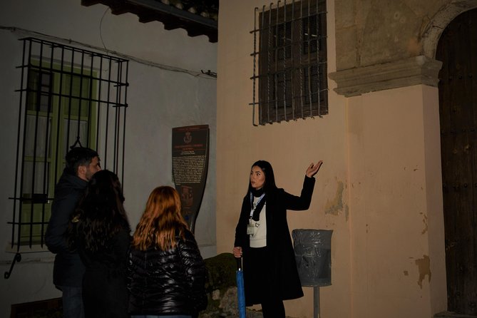 Private Tour Legends of Granada and Albaicín (Spanish language) - Group size and the private tour value (up to 5)