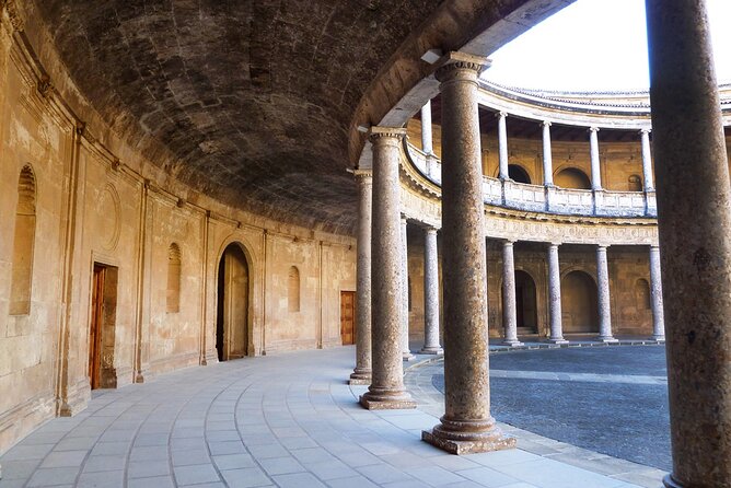 Private Tour of the Alhambra to travel back in time. NO TICKETS - Who this private Alhambra tour suits best