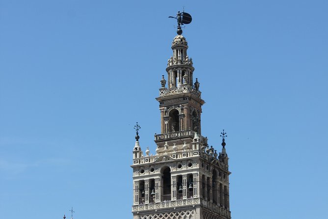 Private Tour: Seville Day Trip from Granada - Stop 3, climbing the Giralda tower without an elevator