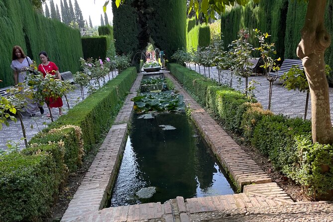 Private Tour to The Alhambra and Generalife from Motril port - Price and Value: Is $497.77 per Person Fair?