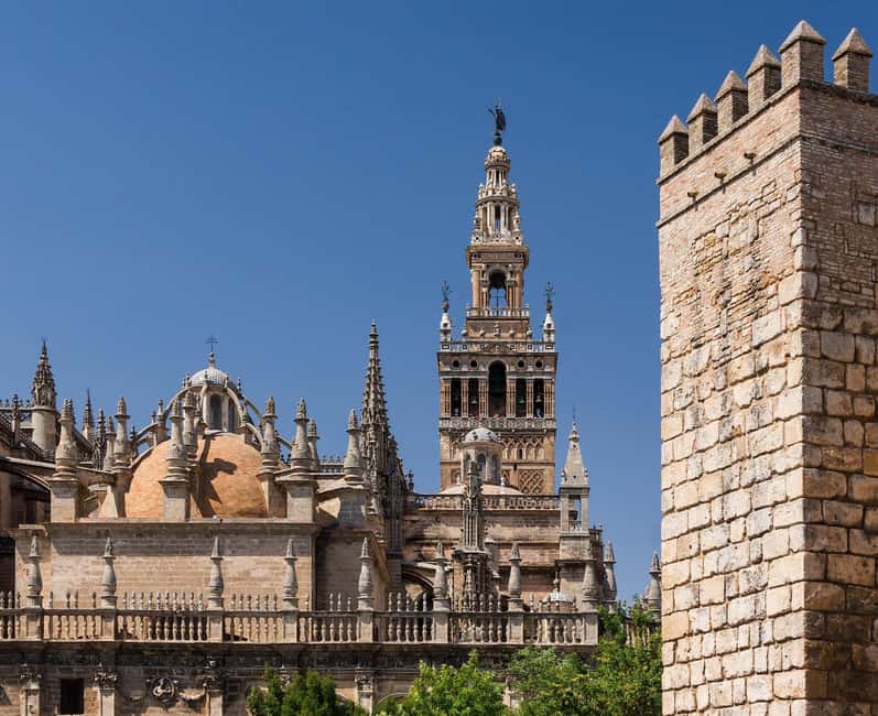 Sevilla Full-Day trip from Granada - Sevilla Cathedral and the Giralda: the main event worth planning around