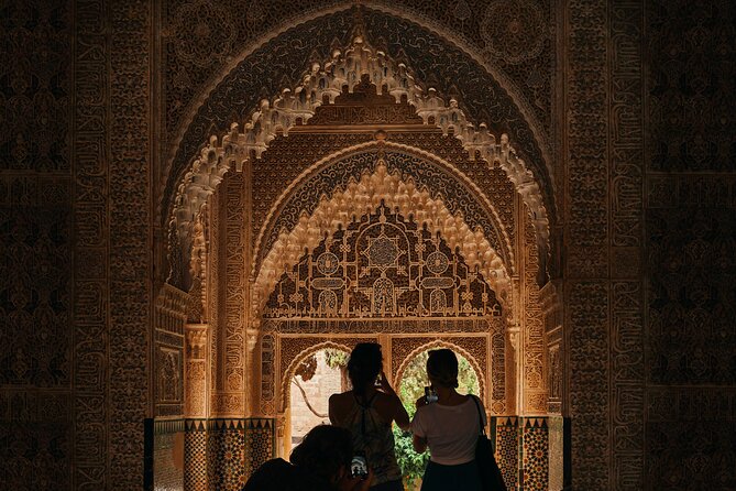 Skip The Line Alhambra and Generalife Guided Tour - Palace of Carlos V: the Renaissance contrast inside an Islamic complex
