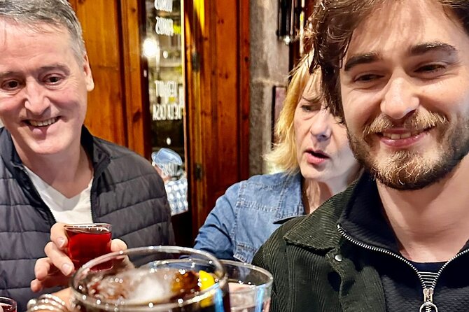 Tapas&Tours with Leo - Tasting Culture and History - Leo’s Guide Style: Personal, Flexible, and Built for Real Groups