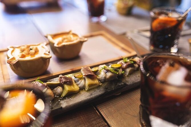 The Granada Evening Tapas Crawl by Food Lover Tour - Guides who teach you how to taste, not just what to eat