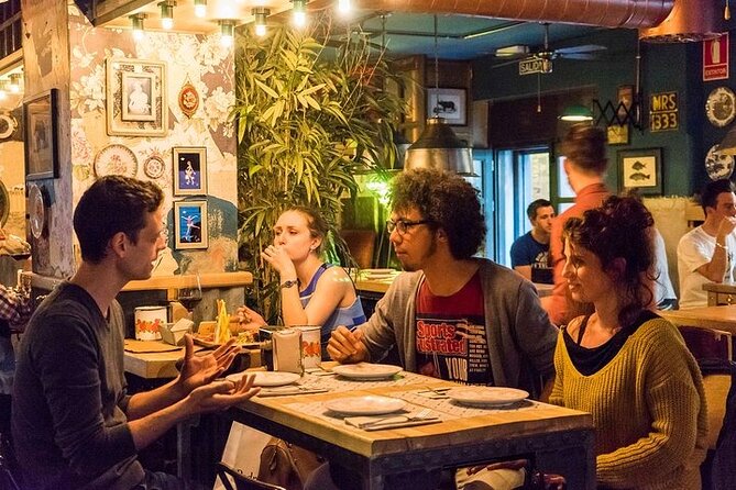 The Granada Evening Tapas Crawl by Food Lover Tour - The walking pace and the comfort factor