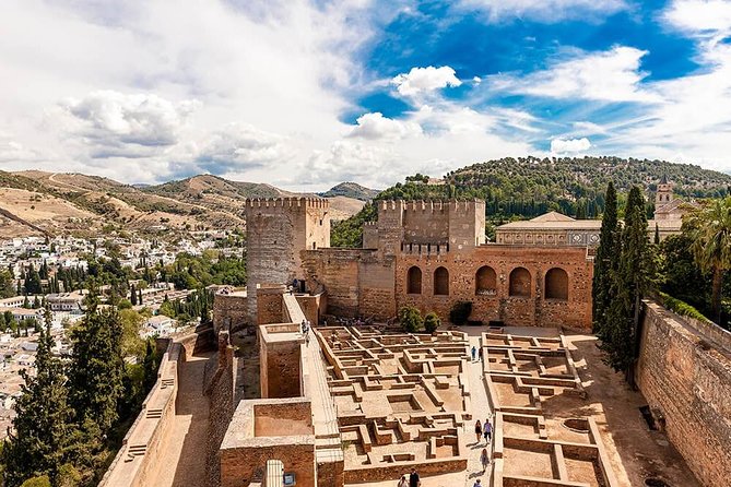 Tickets included: Alhambra Tour (Gardens, Alcazaba, Generalife) - Who This Alhambra Tour Fits Best