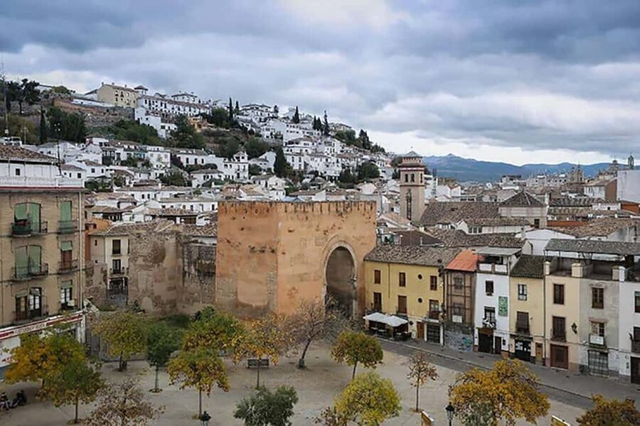 Tour Granada from its Origin; Albaicín - San Miguel Bajo and the Royal Convent of Saint Isabel la Real