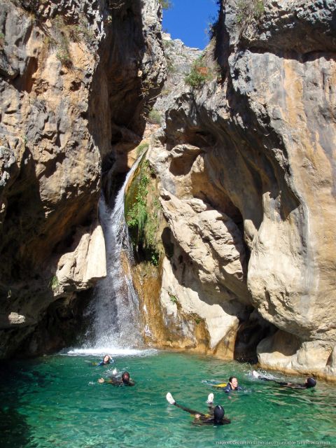 Tropical Coast and Caves of Nerja Day Tour from Granada - Nerja lunch: where the day resets before the caves