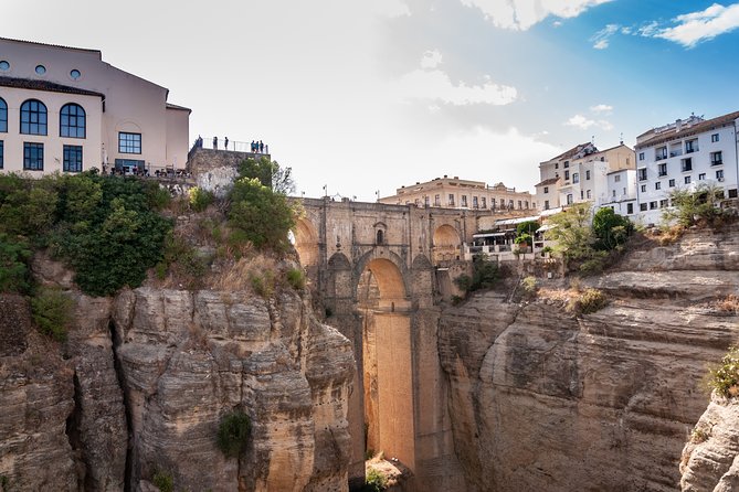 Ultimate White Village of Ronda Small-Group Day Trip from Granada - Ronda’s White Streets and El Tajo Views in About Three Hours